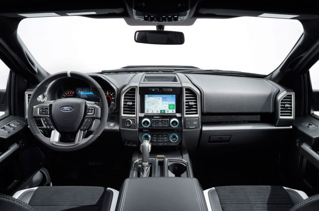 2017 Ford F-150 Raptor interior