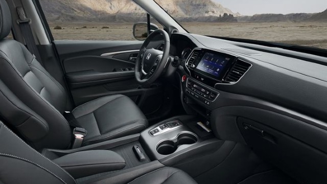 2022 Honda Ridgeline interior