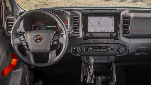 2022 Nissan Frontier Pro-4X interior