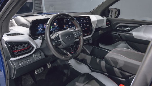 2024 Chevrolet Silverado EV interior